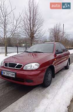 Седан Daewoo Sens 2007 в Остроге