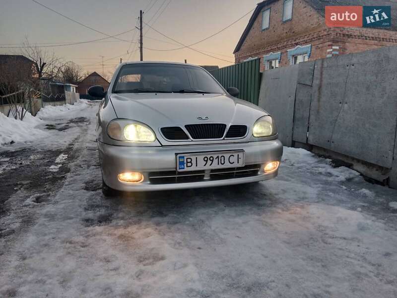 Седан Daewoo Sens 2006 в Ромнах