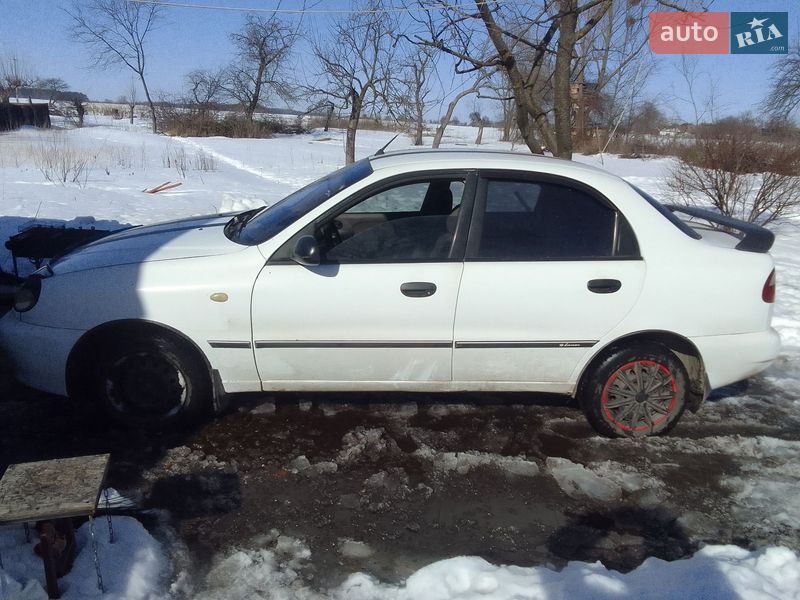 Седан Daewoo Sens 2005 в Ічні