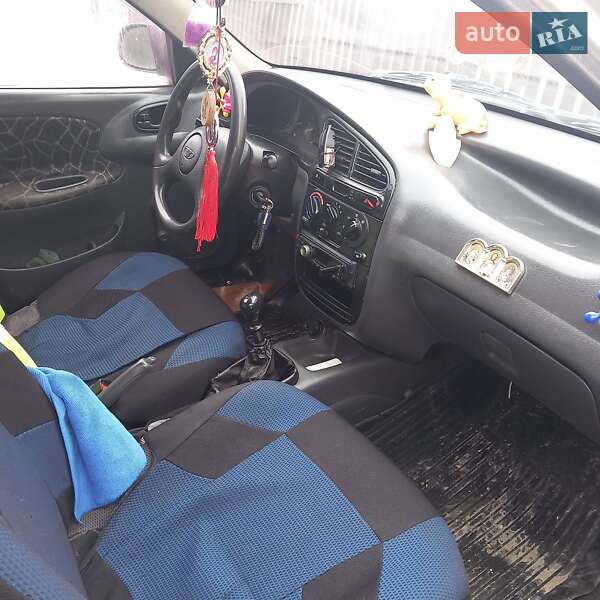 Седан Daewoo Sens 2003 в Черновцах