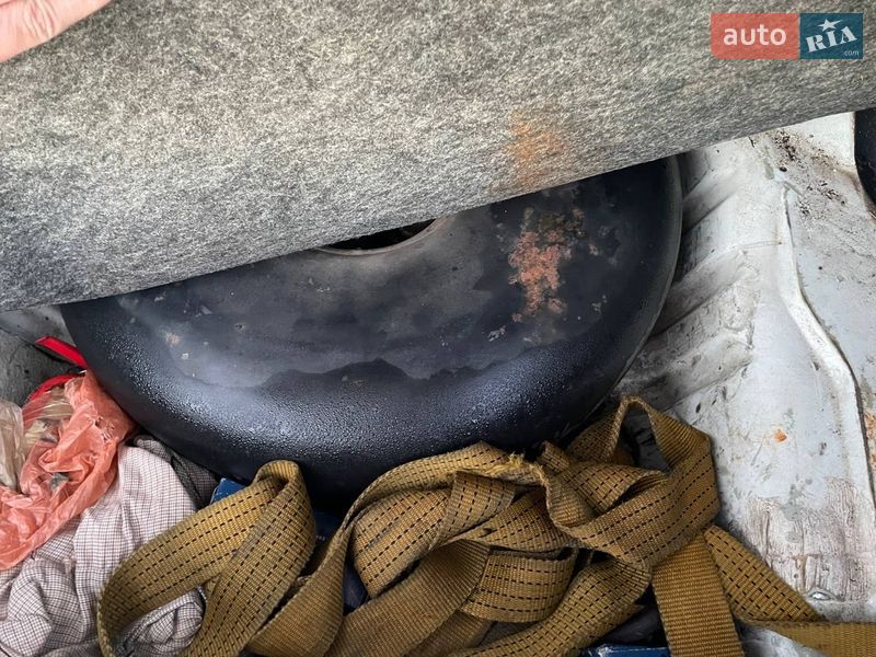 Седан Daewoo Sens 2004 в Новгородці