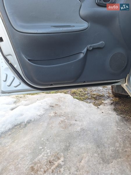 Седан Daewoo Sens 2003 в Богуславе