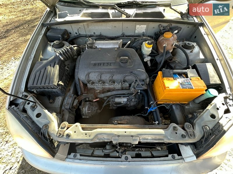 Седан Daewoo Sens 2003 в Днепре