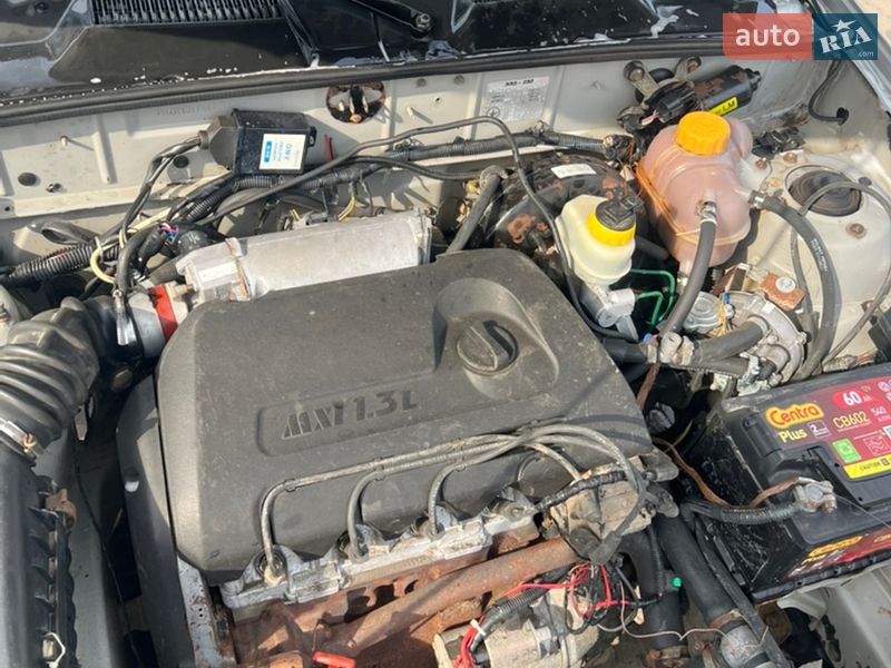 Седан Daewoo Sens 2003 в Горохові