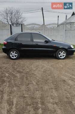 Хэтчбек Daewoo Sens 2011 в Тульчине