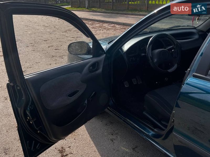 Седан Daewoo Sens 2004 в Аулах