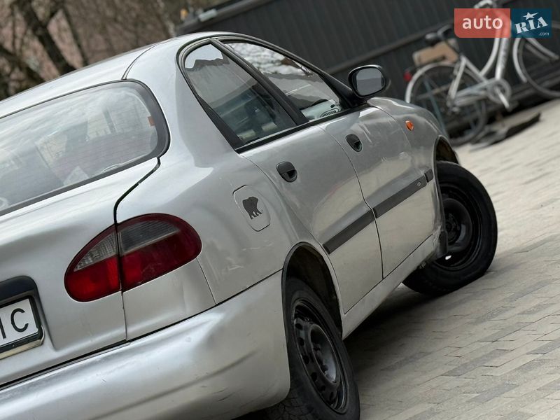 Седан Daewoo Sens 2003 в Дрогобичі