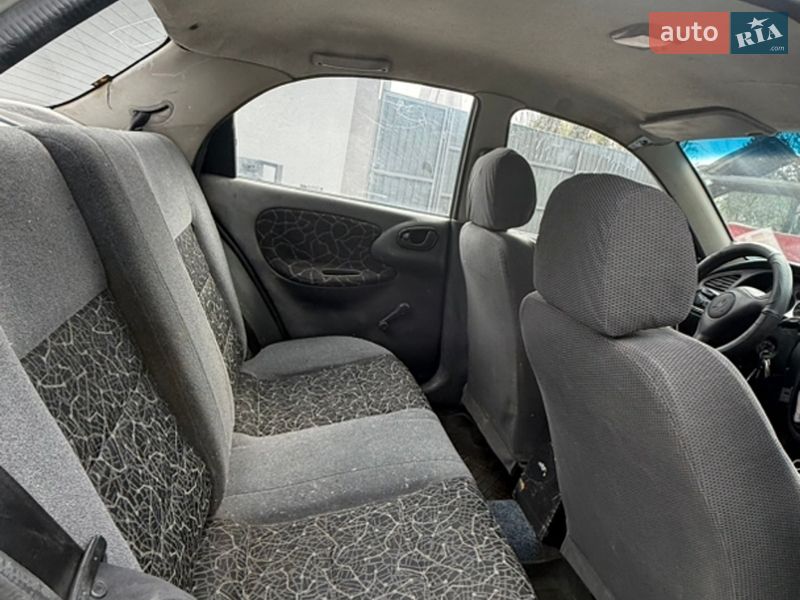 Седан Daewoo Sens 2003 в Дрогобичі