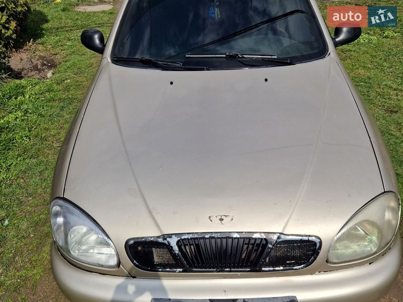 Седан Daewoo Sens 2004 в Ромнах