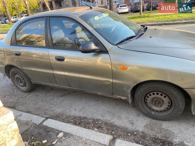 Седан Daewoo Sens 2003 в Киеве