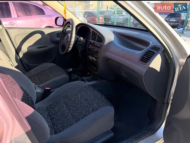 Седан Daewoo Sens 2006 в Днепре