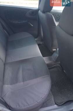 Седан Daewoo Sens 2003 в Запоріжжі