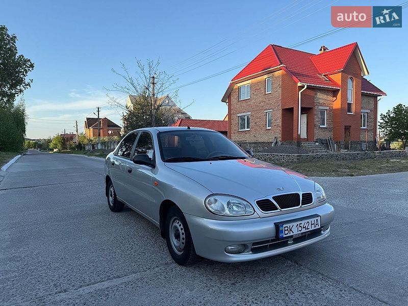 Седан Daewoo Sens 2005 в Вараше