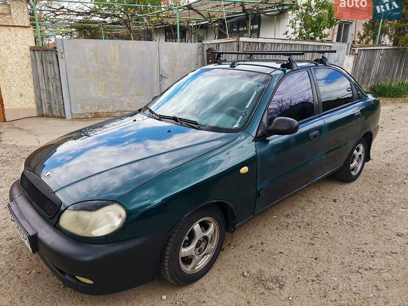 Седан Daewoo Sens 2003 в Измаиле