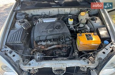 Седан Daewoo Sens 2004 в Калиновке