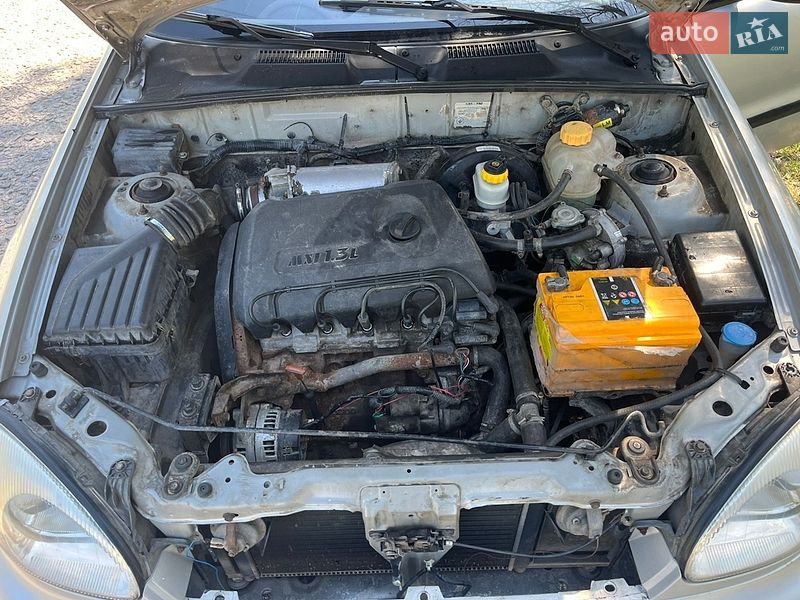 Седан Daewoo Sens 2004 в Калиновке
