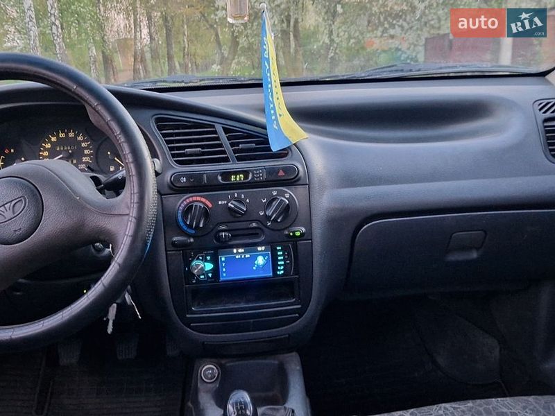 Седан Daewoo Sens 2006 в Ромнах