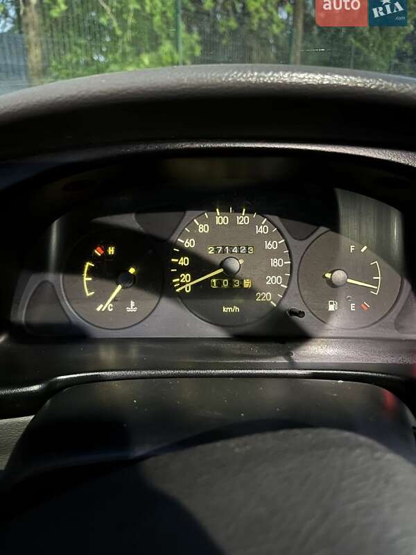 Седан Daewoo Sens 2004 в Кривом Роге