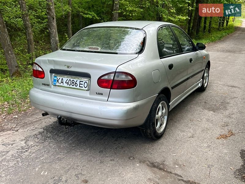 Седан Daewoo Sens 2003 в Ромнах