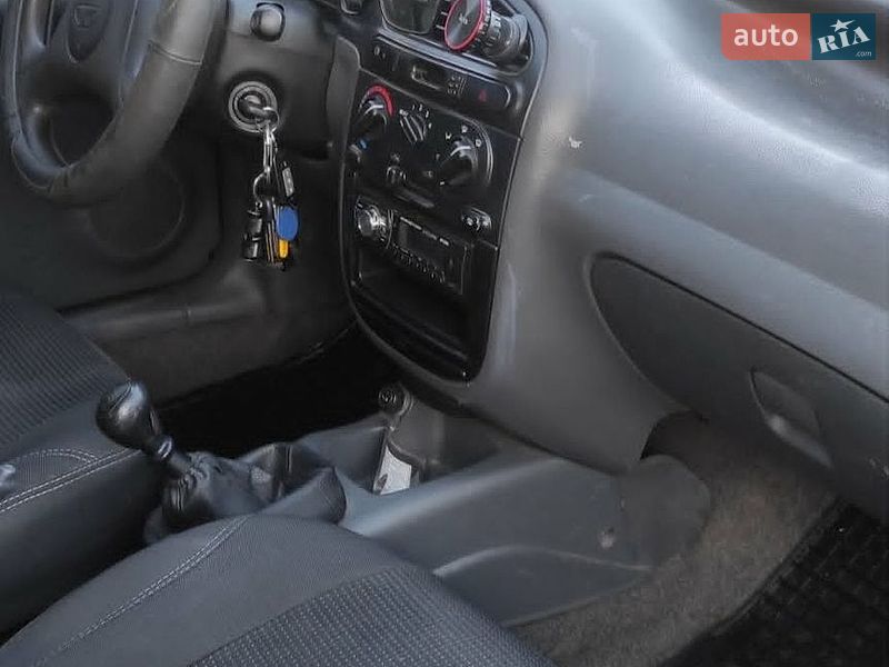 Седан Daewoo Sens 2005 в Днепре