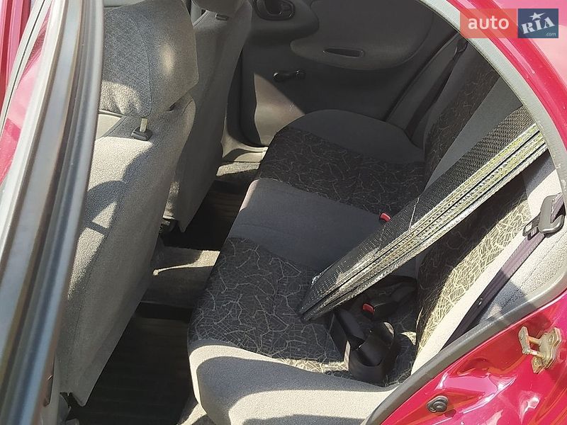 Седан Daewoo Sens 2005 в Нежине