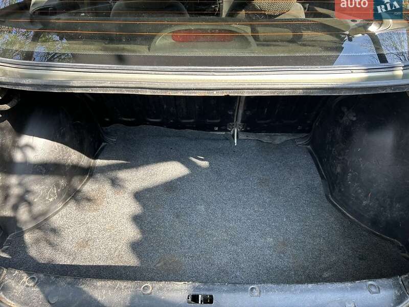 Седан Daewoo Sens 2004 в Лозовій