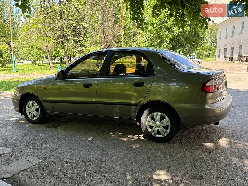 Седан Daewoo Sens 2004 в Запоріжжі