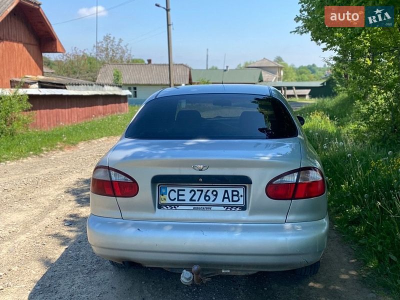 Седан Daewoo Sens 2005 в Косове