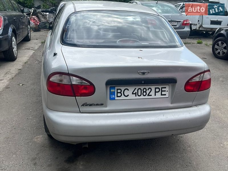 Седан Daewoo Sens 2002 в Львові