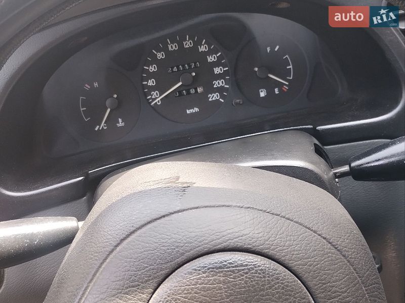 Седан Daewoo Sens 2004 в Хмельницькому