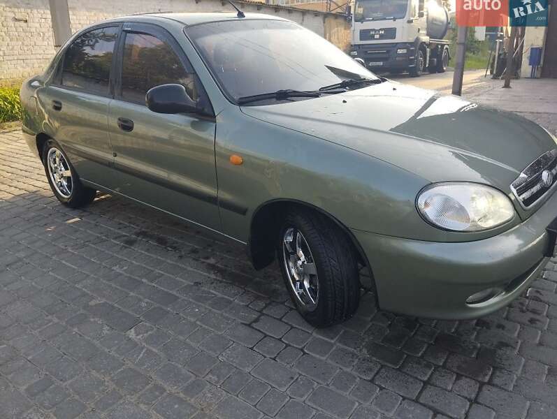Седан Daewoo Sens 2010 в Миколаєві
