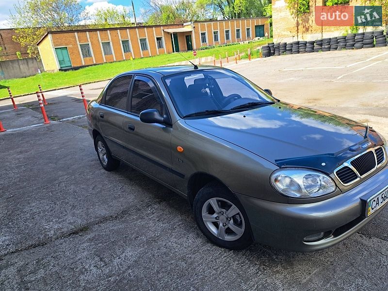 Седан Daewoo Sens 2005 в Умані