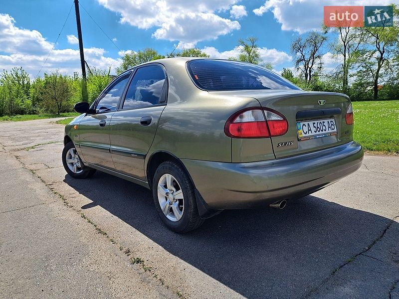 Седан Daewoo Sens 2005 в Умані