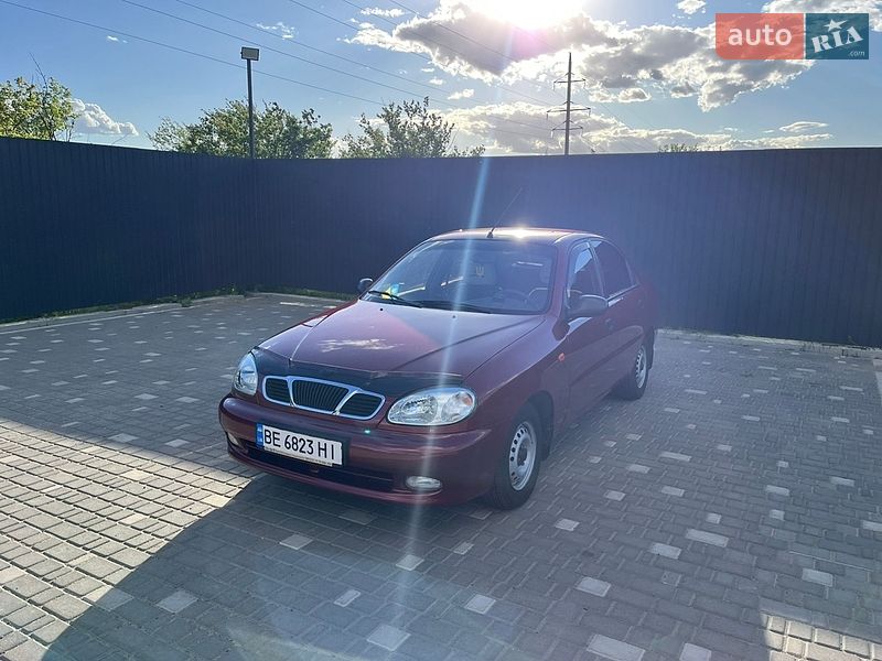 Седан Daewoo Sens 2003 в Южноукраинске