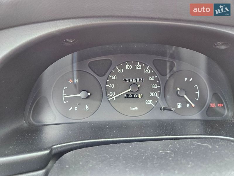Седан Daewoo Sens 2006 в Обухове