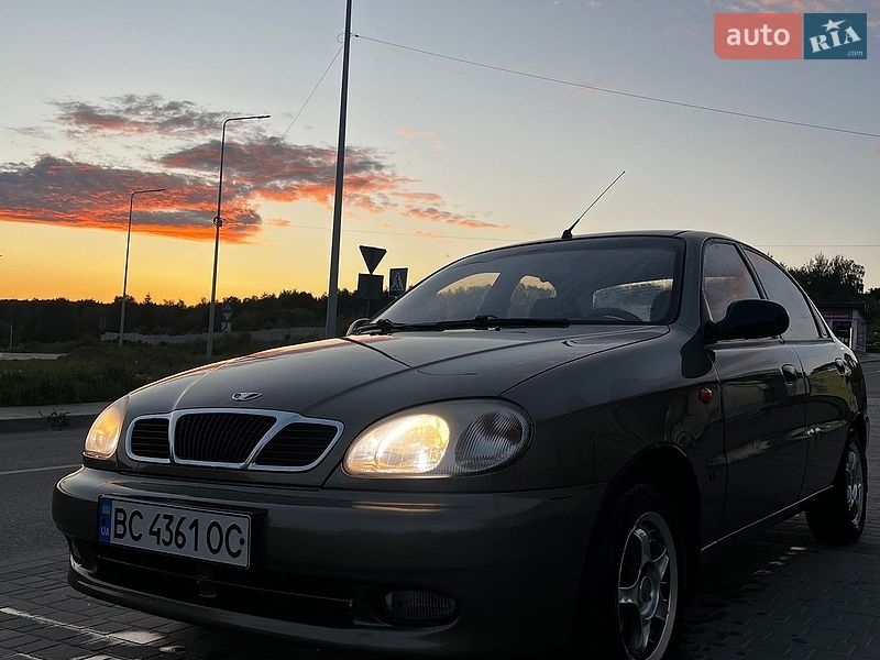 Седан Daewoo Sens 2004 в Львове
