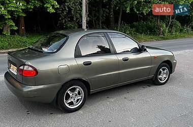 Седан Daewoo Sens 2004 в Львове