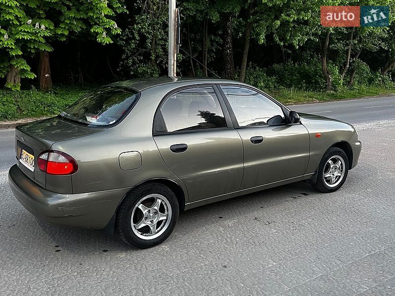 Седан Daewoo Sens 2004 в Львове