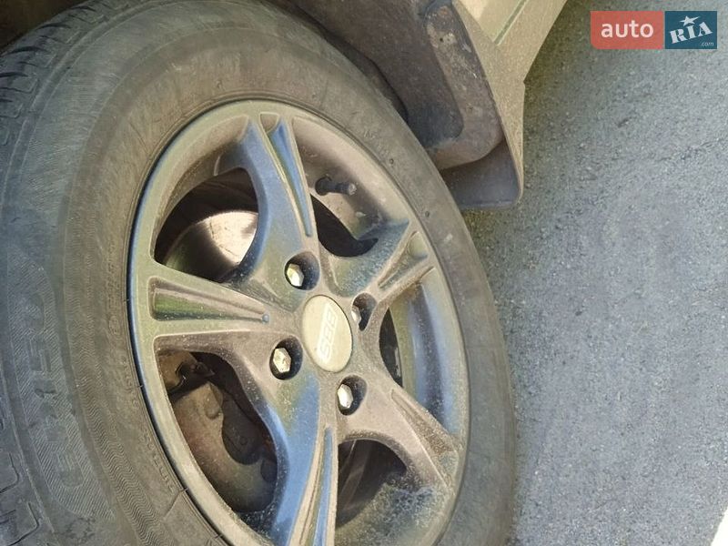 Седан Daewoo Sens 2004 в Запорожье