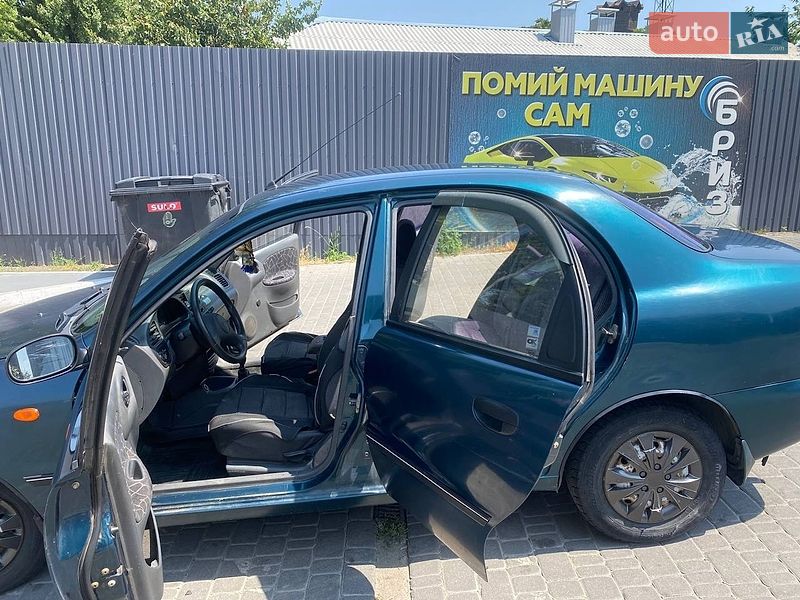 Седан Daewoo Sens 2003 в Днепре