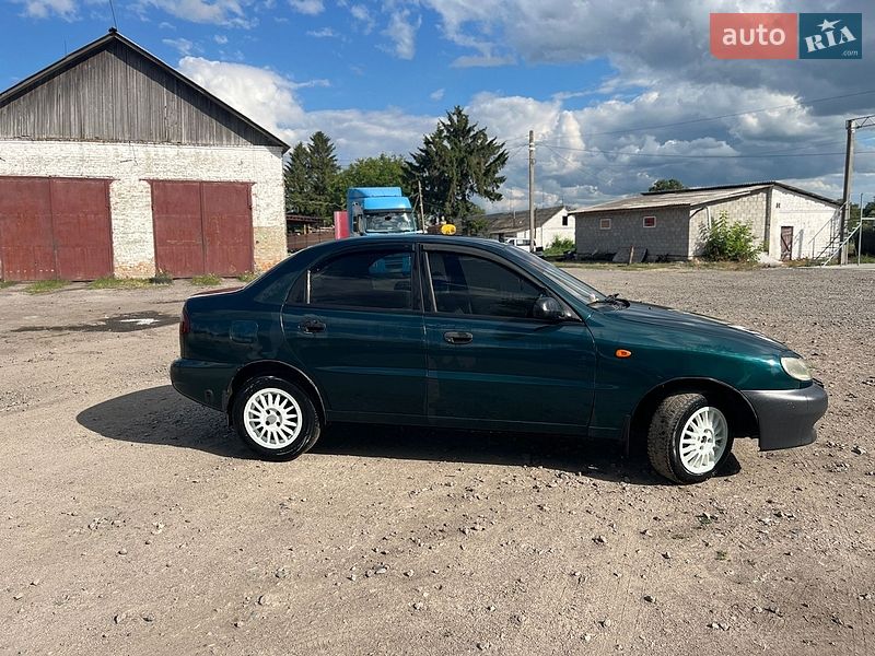 Седан Daewoo Sens 2004 в Погребище