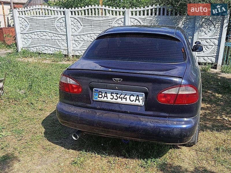 Седан Daewoo Sens 2004 в Вольнянске