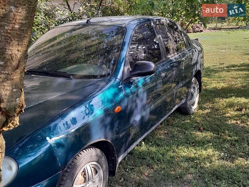 Седан Daewoo Sens 2004 в Бучачі