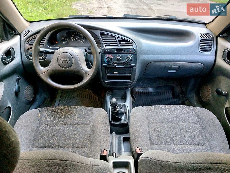 Седан Daewoo Sens 2005 в Тростянці