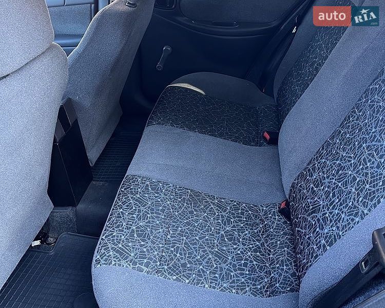 Седан Daewoo Sens 2010 в Луцьку