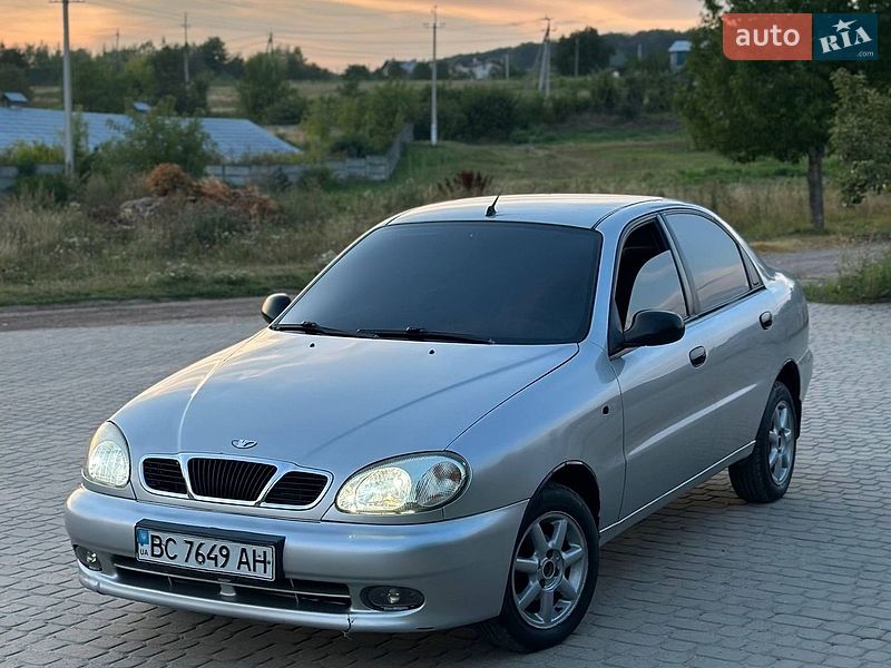 Седан Daewoo Sens 2005 в Жовкве