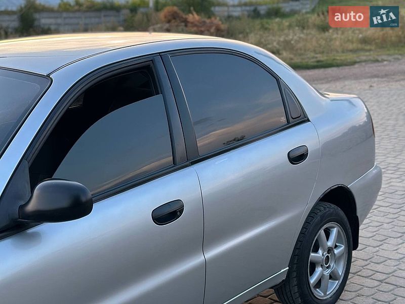 Седан Daewoo Sens 2005 в Жовкве
