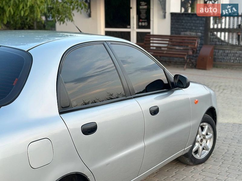 Седан Daewoo Sens 2005 в Жовкве
