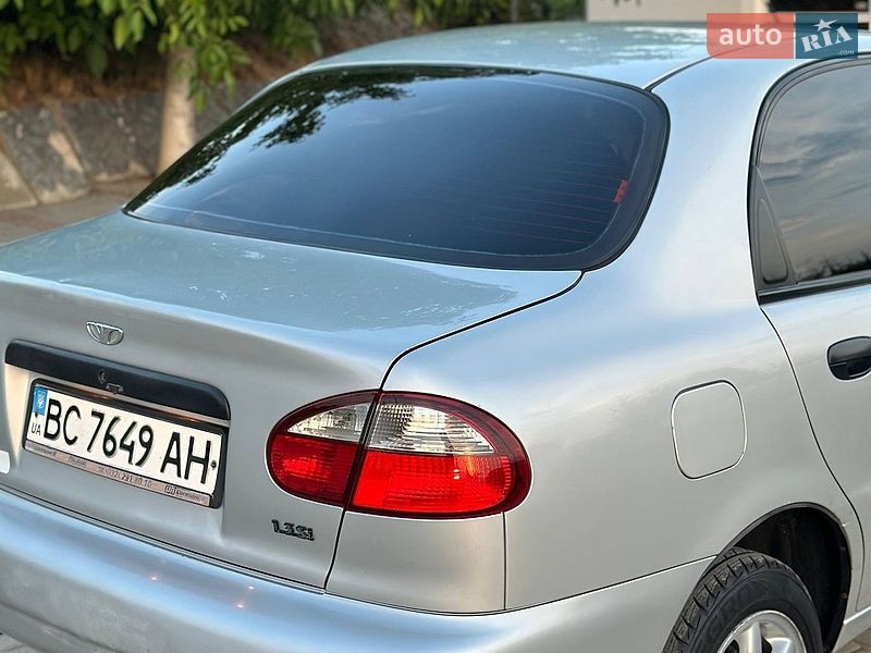 Седан Daewoo Sens 2005 в Жовкве