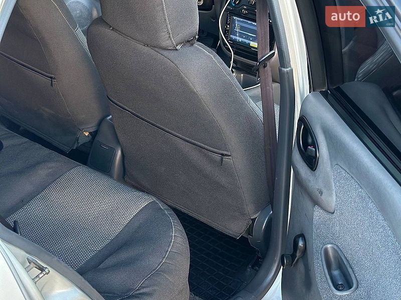 Седан Daewoo Sens 2005 в Жовкве